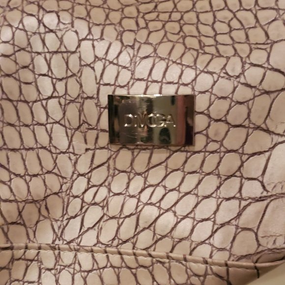 DIVOGA LIGHT PINK/PEARL SNAKESKIN TOTE - Picture 2 of 7